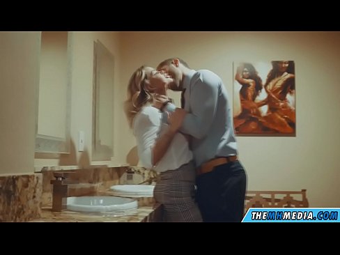 ❤️ Ko vas prsata blondinka zapelje na javnem stranišču ❤️ Trdi porniči na sl.com-pornzog.ru ❌️❤